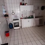 Quarto Do Gu Viajante